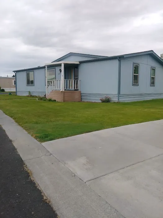 Broadway Estates Picture 5