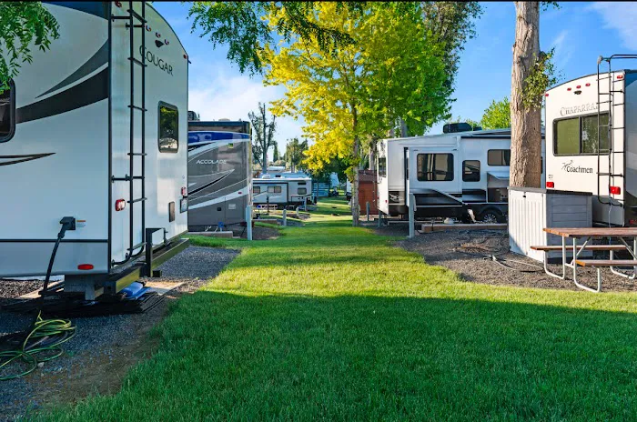 O'Sullivan Sportsman Resort Picture 3