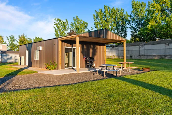 O'Sullivan Sportsman Resort Picture 5