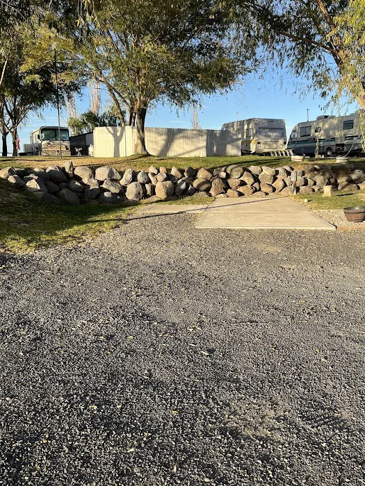 The Last Resort RV Park Picture 4