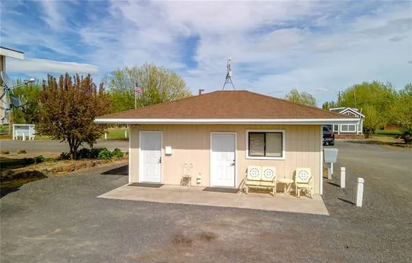 Warden Lake RV Resort Picture 1