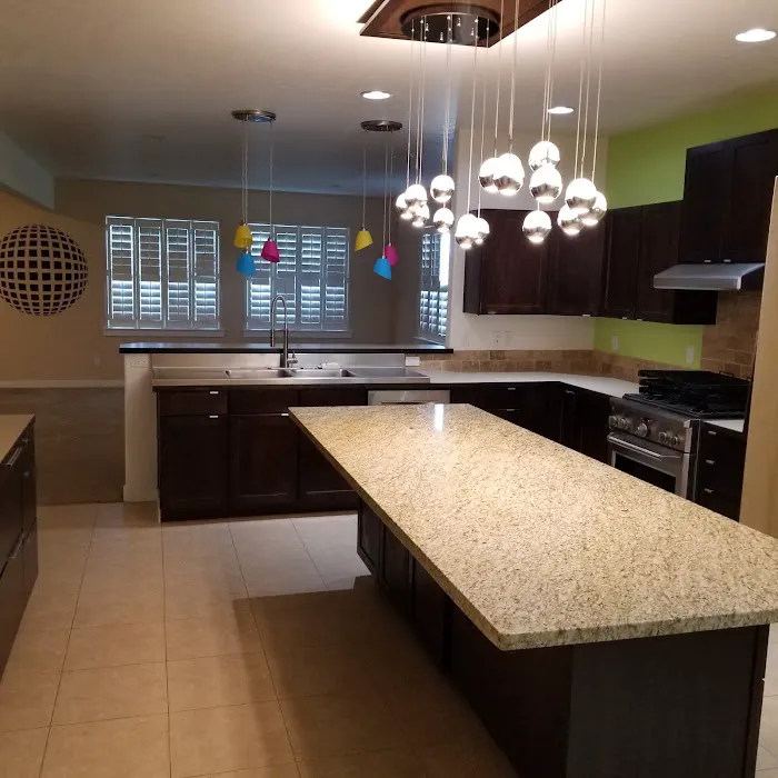 Othello Manor LLC Picture 1