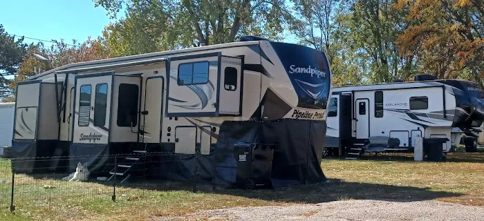 Smitty's RV Park Picture 2