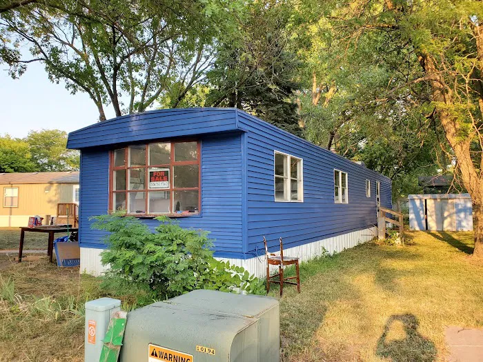 Kingswood Mobile Home Park Picture 9