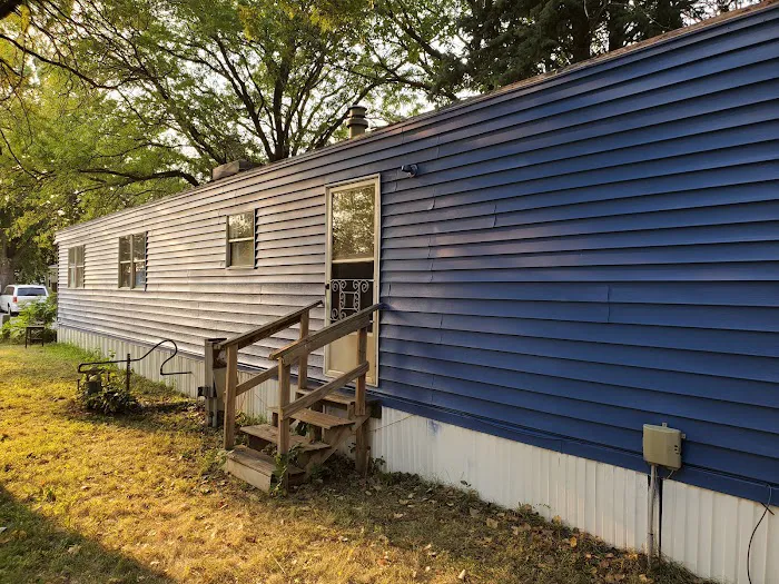 Kingswood Mobile Home Park Picture 7