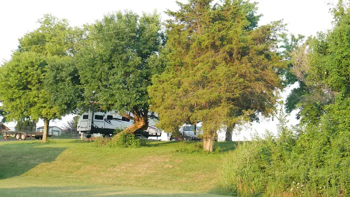 Taylorsville RV Park Picture 4