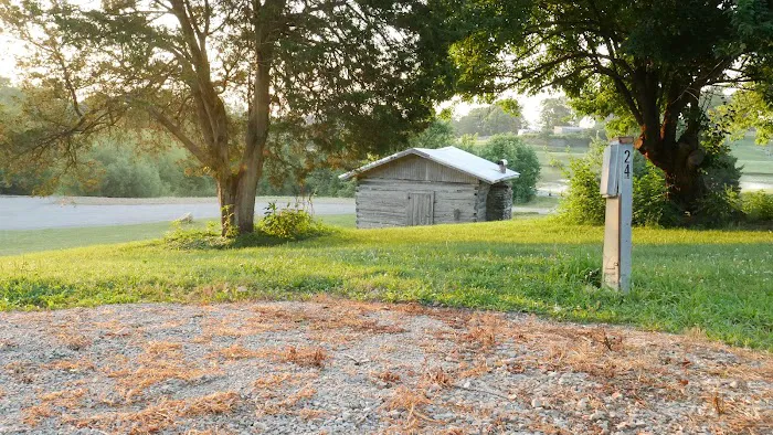 Taylorsville RV Park Picture 9