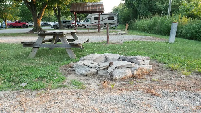 Taylorsville RV Park Picture 10