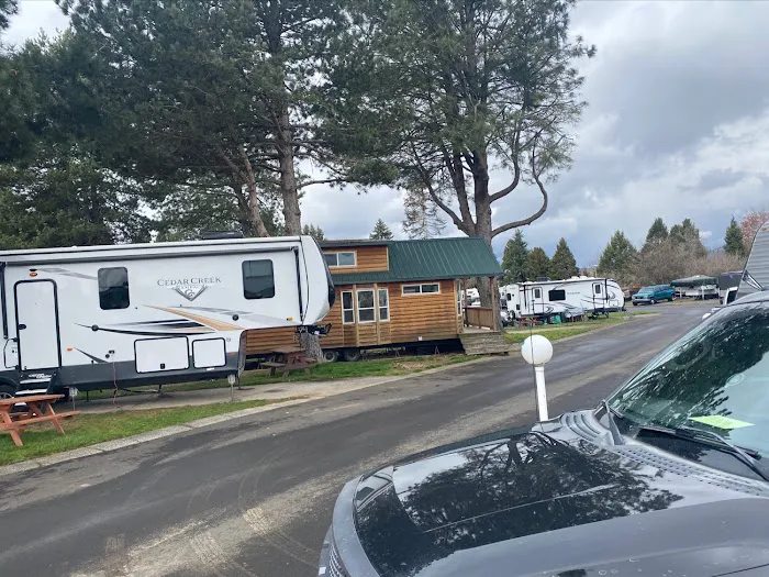 Rolling Hills Mobile Terrace & RV Park Picture 4