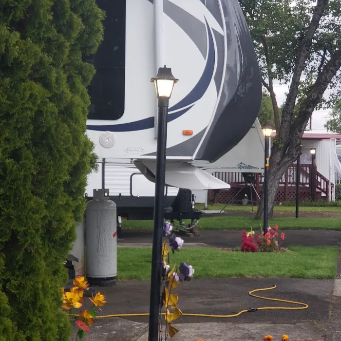 Lantern Lane Mobile Villa Picture 6