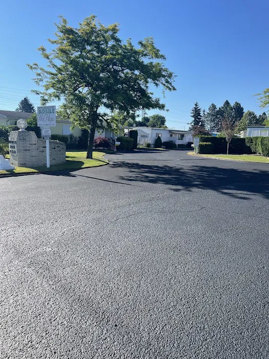 Mobile Park Plaza Inc Picture 3