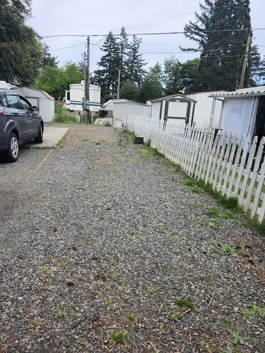 Tall Firs Mobile Home & RV Park Picture 7