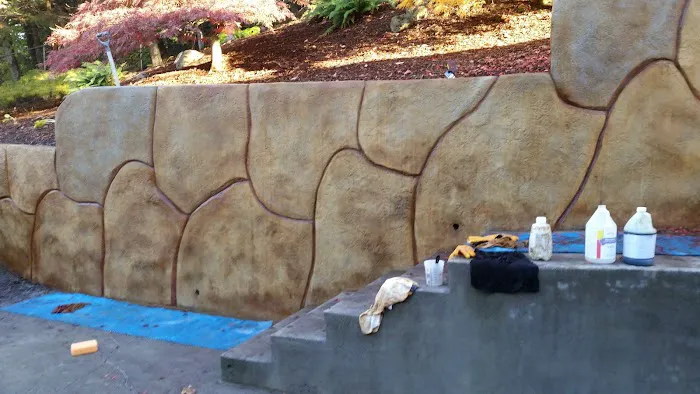 Wood Village Green Picture 4