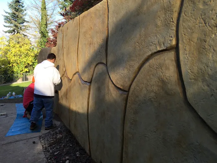 Wood Village Green Picture 8