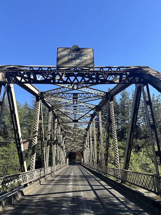 Sandy Riverfront Rv Resort Picture 3