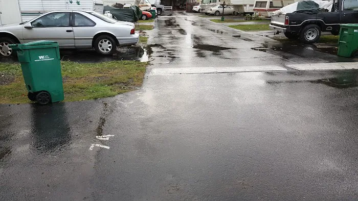 Cedar Shade Mobile Home Park Picture 2