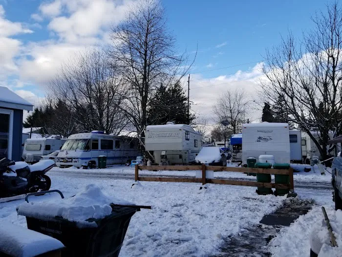 Cedar Shade Mobile Home Park Picture 9