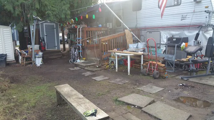 Cedar Shade Mobile Home Park Picture 10