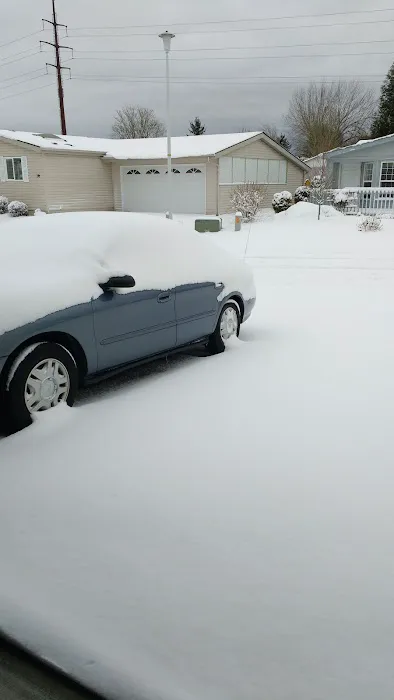 Cascade Park Village Picture 1