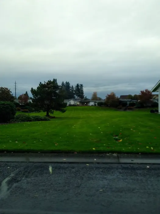 Cascade Park Village Picture 2