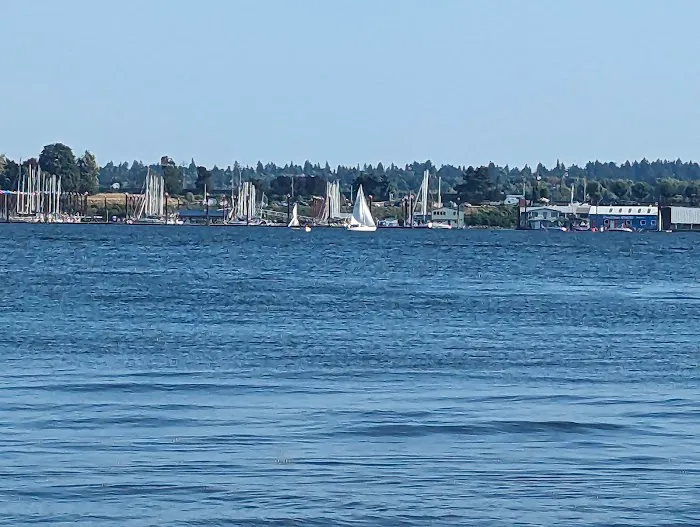 Columbia River RV Park Picture 6