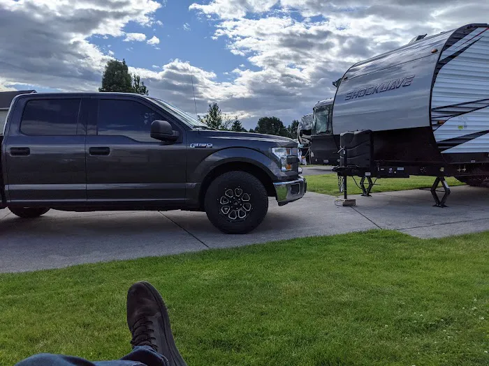 Columbia River RV Park Picture 7