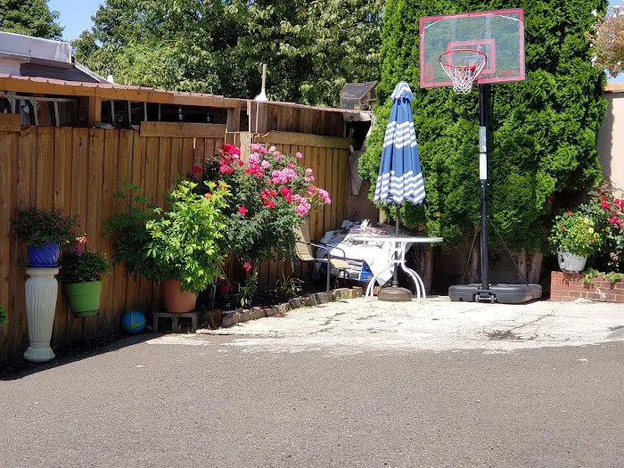 Orchard Lane Mobile Home Park Picture 10