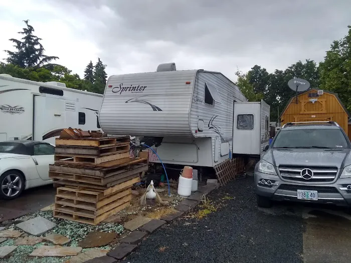 Fox Run RV Park Picture 2