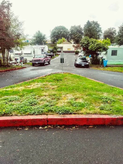 Fox Run RV Park Picture 10