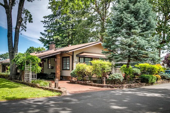 Fair Oaks Estates Picture 1