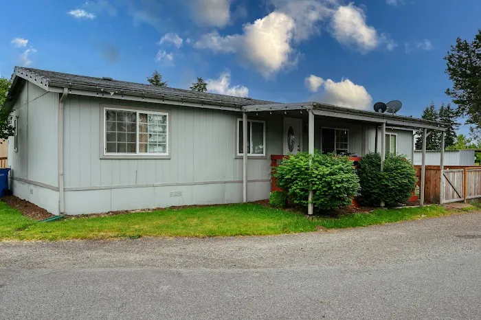 Greenway Terrace MHC Picture 2