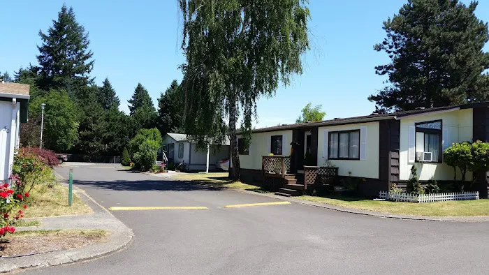 Country Meadows Mobile Home Park Picture 6