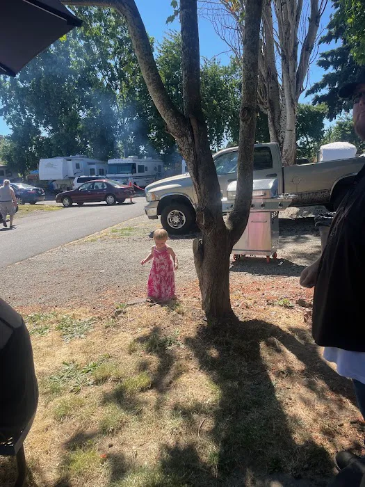 Piper RV Park Picture 5