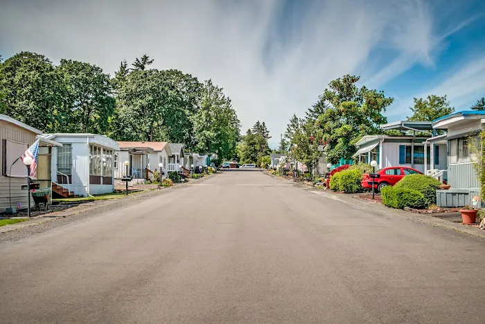 Concord Terrace Mobile Home Community Picture 9