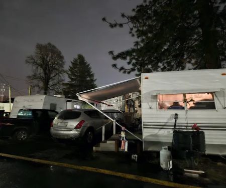 Milwaukie MH & RV Park
