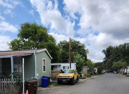 Gladstone Mobile Estates