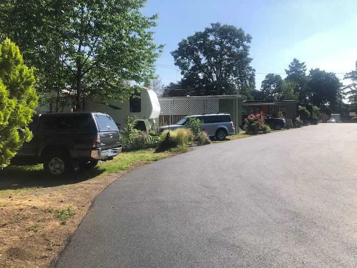 Frontier Urban Village Picture 1