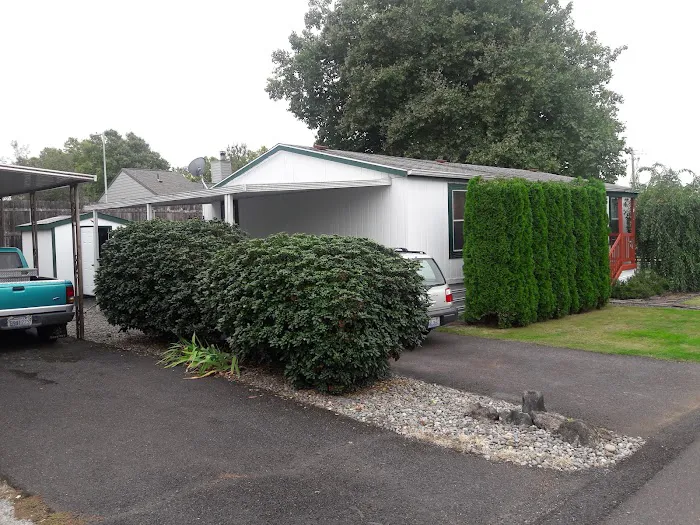 Colony Mobile Home Park Picture 3