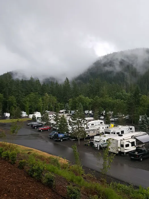 Clackamas River RV Park Picture 1