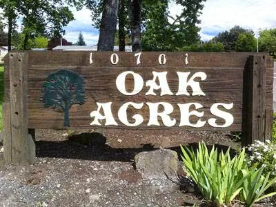 Oak Acres Mobile Home Park Picture 2