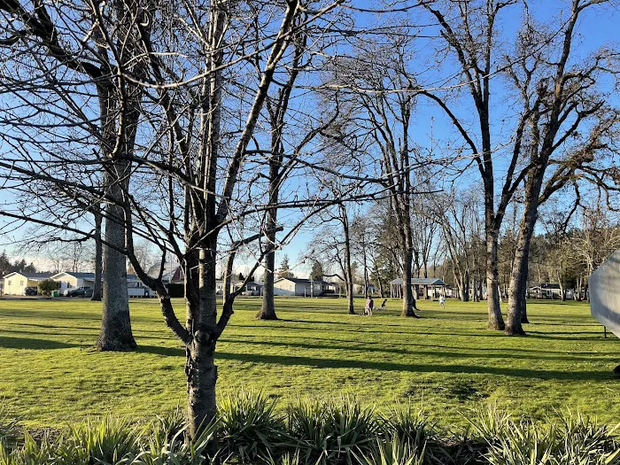 Oak Acres Mobile Home Park Picture 6