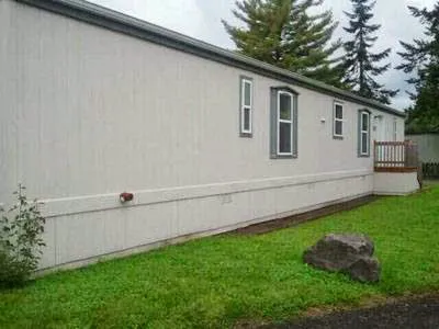 Oak Acres Mobile Home Park Picture 7