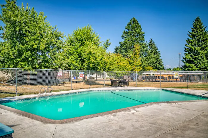 Clairmont Mobile Home Park Picture 2