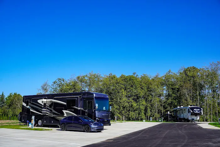 Dicky's RV Resort Picture 9