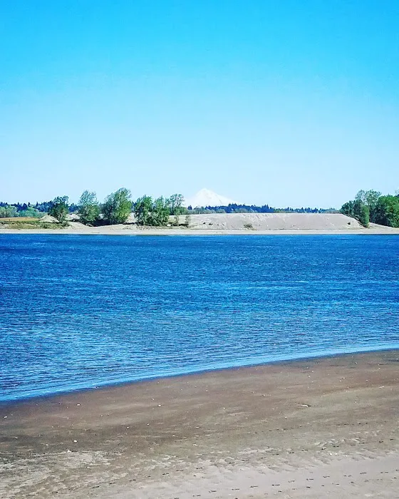 Reeder Beach RV Park & Country Store Picture 3