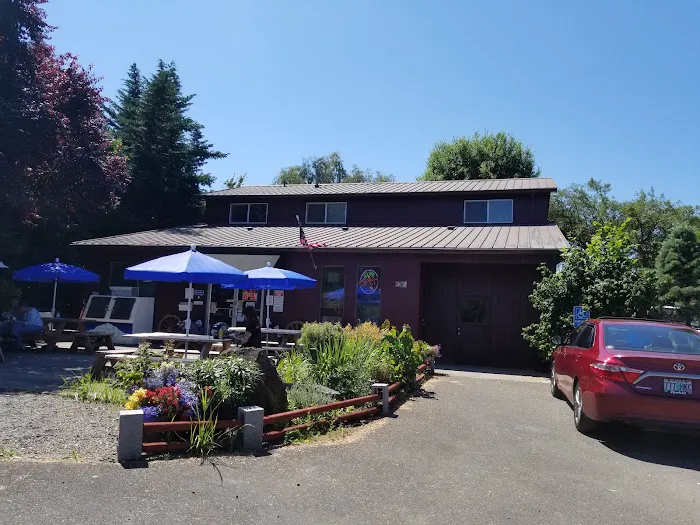 Island Cove RV Park Picture 10