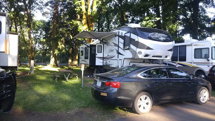 Scappoose RV Park Picture 4