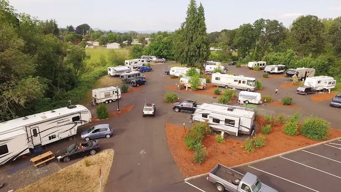 Bayport RV Park and Campground Picture 8