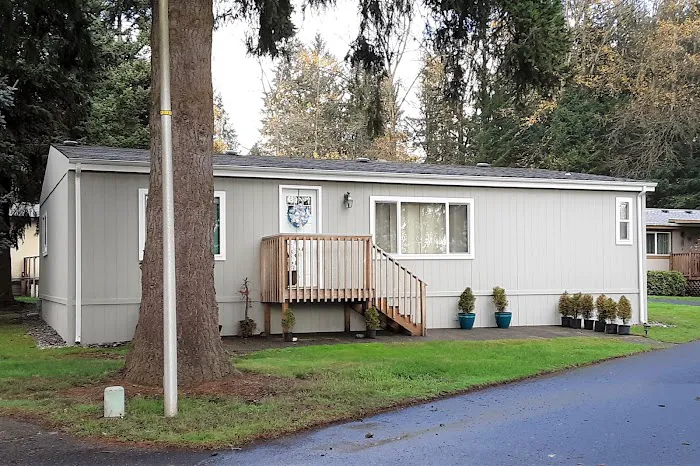 Country Manor Mobile Village Picture 2