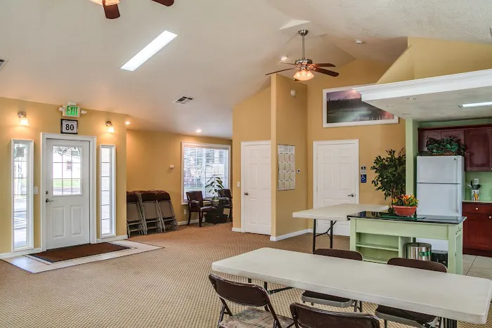 Country Manor Mobile Village Picture 10